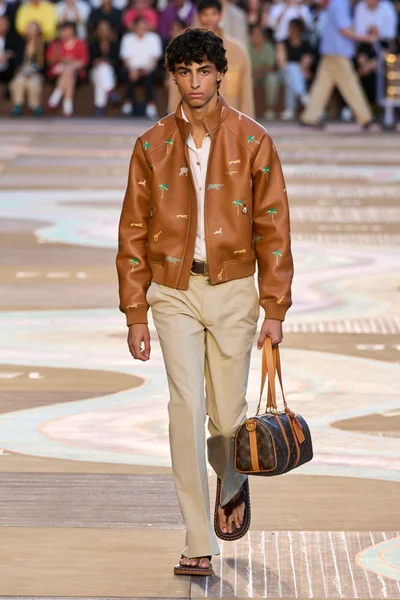Look 59